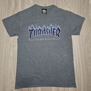 Thrasher Blue Purple Flame Logo T-Shirt – Dark Grey Skate Tee Size Small